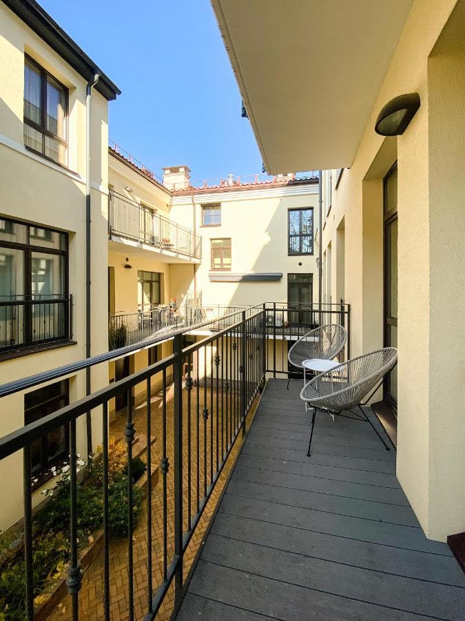 Cohost I Oldtown 60M2 Apt W-Garage Parking, Balcony & Self Check-In Vilnius Ngoại thất bức ảnh