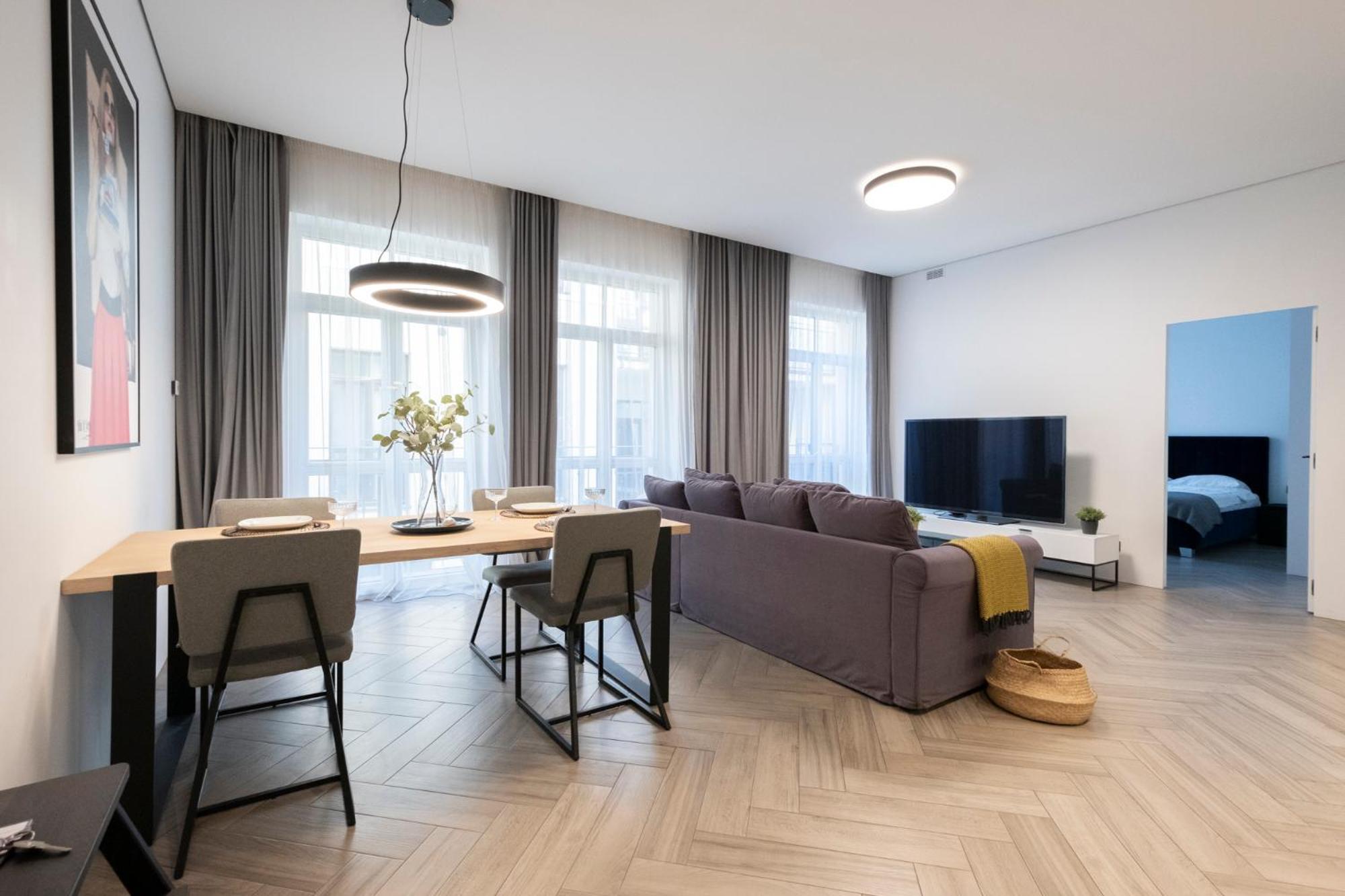 Cohost I Oldtown 60M2 Apt W-Garage Parking, Balcony & Self Check-In Vilnius Ngoại thất bức ảnh